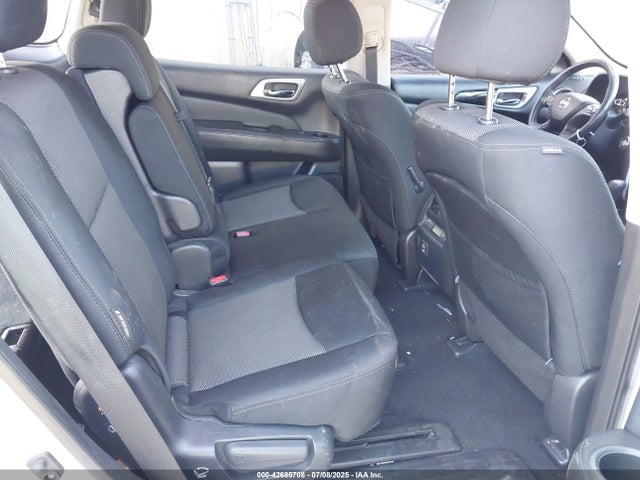 5N1DR2MMXJC643354 Nissan Pathfinder