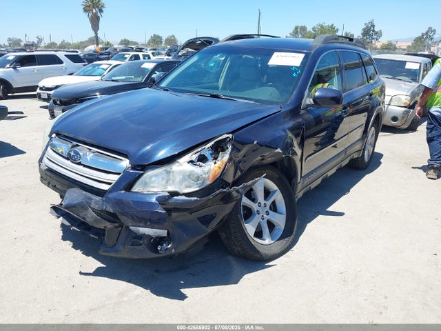 Subaru 2.5na u5 2014 4S4BRBCC6E3220681 Image 2