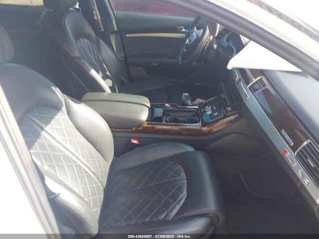 2015 AUDI A8 WAUJGAFD7FN010923 Photo 4