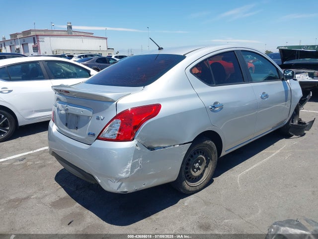3N1CN7AP6FL872541 Nissan 2015