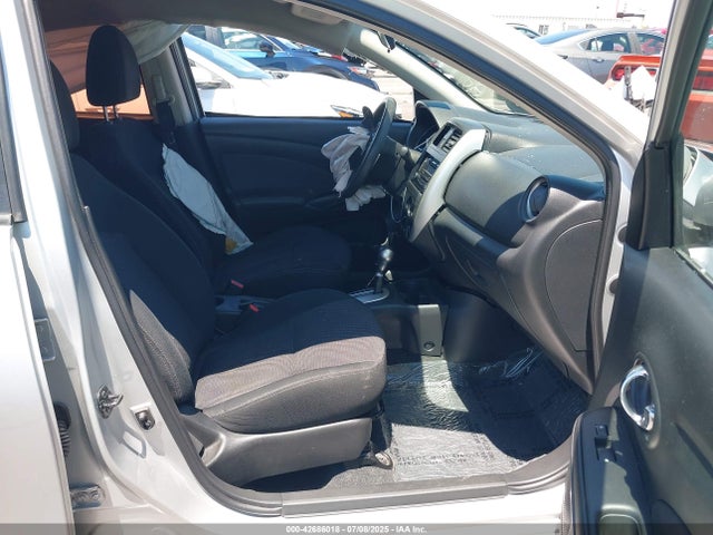 3N1CN7AP6FL872541 Nissan 2015