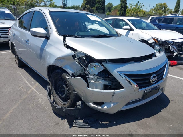 3N1CN7AP6FL872541 Nissan 2015