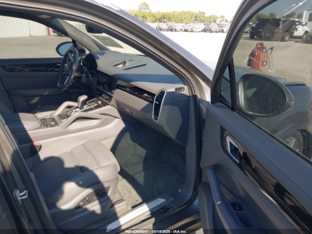 2022 PORSCHE CAYENNE E-HYBRID WP1AE2AY9NDA26195 Photo 4