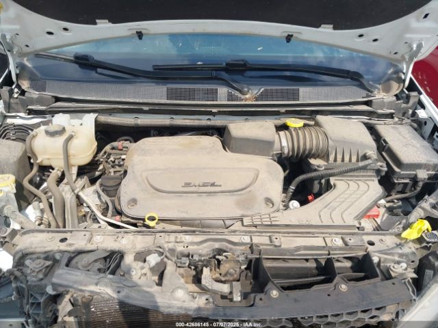 2022 CHRYSLER VOYAGER 2C4RC1CG6NR103403 Photo 9