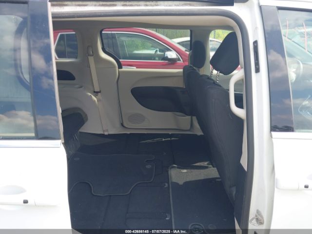 2022 CHRYSLER VOYAGER 2C4RC1CG6NR103403 Photo 7