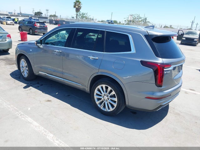 2021 CADILLAC XT6 1GYKPERS7MZ111033 Photo 2