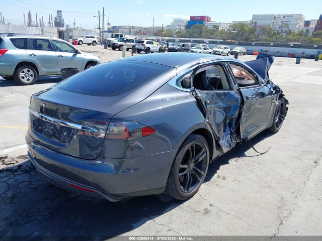 2015 TESLA MODEL S 5YJSA1E18FF104436 Photo 3