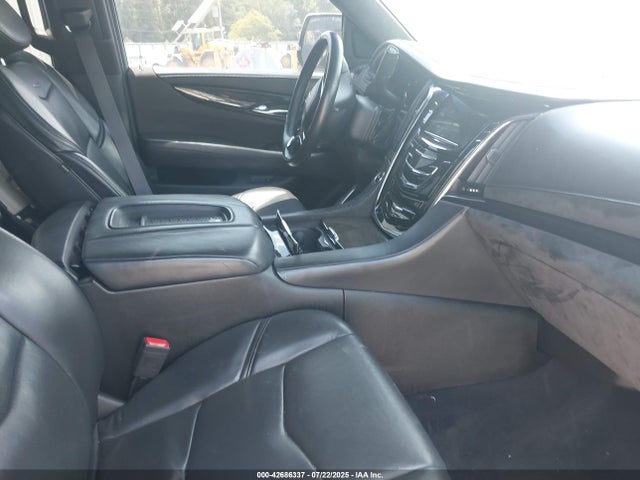 2017 CADILLAC ESCALADE ESV 1GYS4KKJ5HR196887 Photo 4
