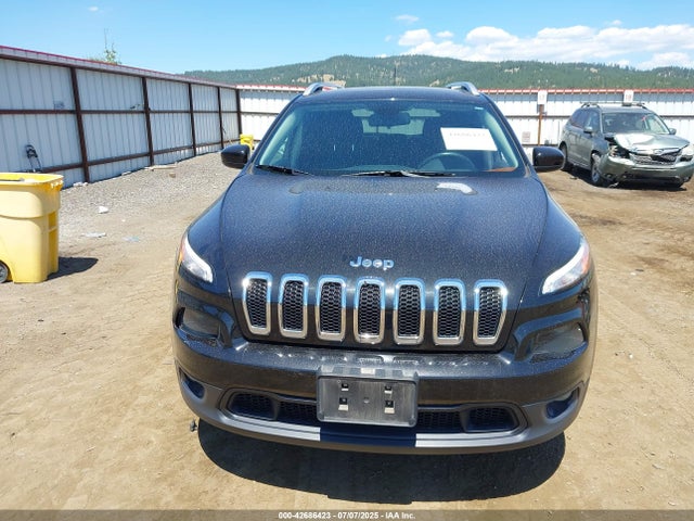 1C4PJMCSXGW296586 Jeep Cherokee