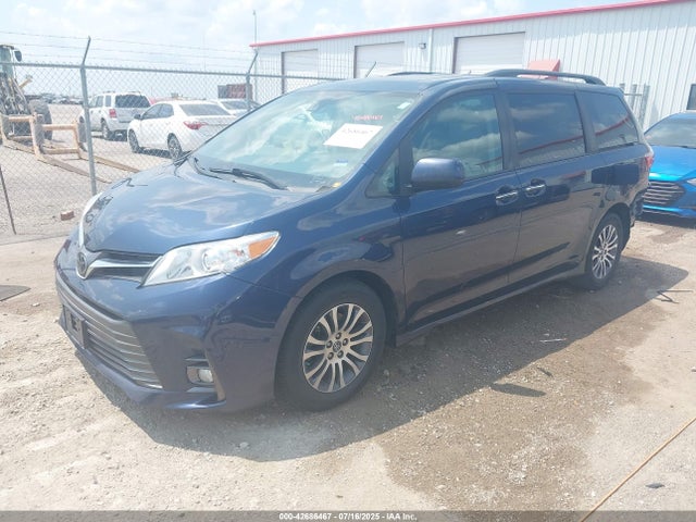 2020 Toyota Sienna Xle მანქანა იყიდება აუქციონზე, vin: 5TDYZ3DC9LS021560, აუქციონის ნომერი: 42686467