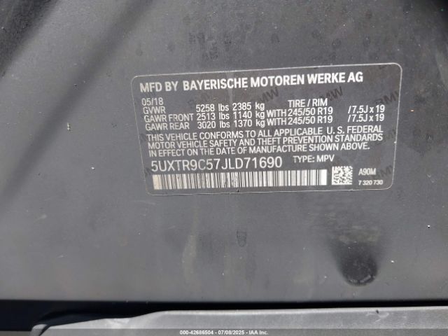 2018 BMW X3 5UXTR9C57JLD71690 Photo 8