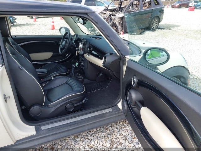 2012 MINI COOPER WMWSU3C58CT543280 Photo 4