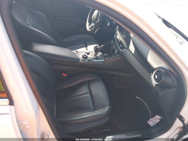 ZARFAMAN0K7609324 Alfa Romeo giulia (952)
