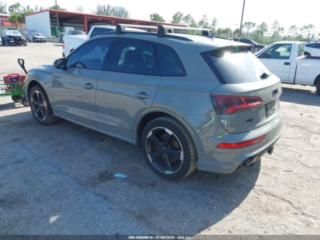 2019 AUDI SQ5 WA1B4AFY0K2075072 Photo 2