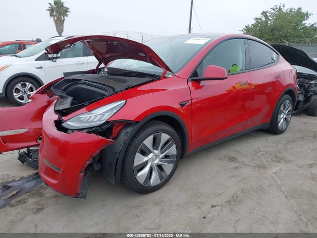 Tesla Model Y 2023 7SAYGDEE1PA034003 Image 2