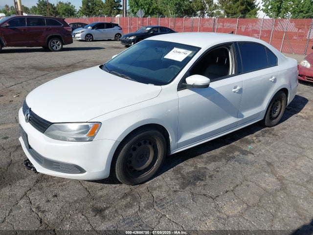 3VWD17AJ8EM284395 Volkswagen 2014