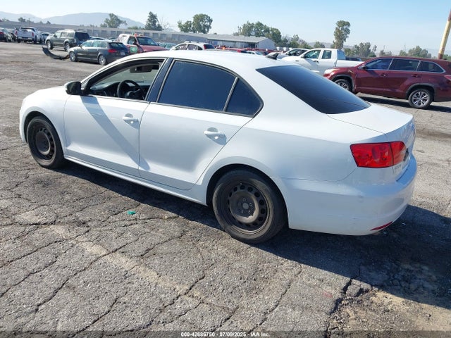 3VWD17AJ8EM284395 Volkswagen 2014
