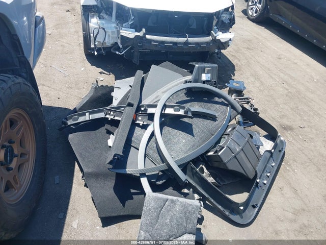 Tesla 2022 2022 7SAYGDEF2NF558690 Image 12
