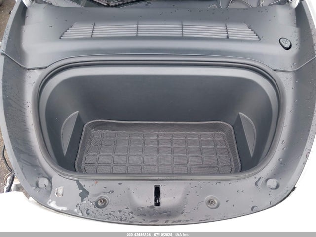 2021 TESLA MODEL Y 5YJYGDEE7MF304864 Photo 9