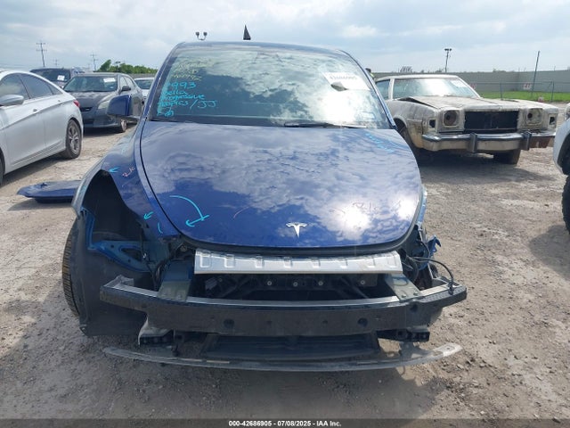 7SAYGDEF4NF461992 Tesla Model Y
