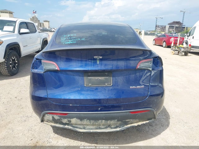 7SAYGDEF4NF461992 Tesla Model Y