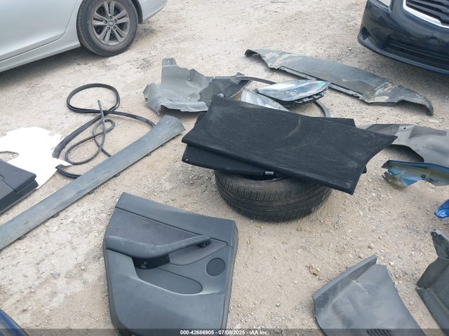 7SAYGDEF4NF461992 Tesla Model Y