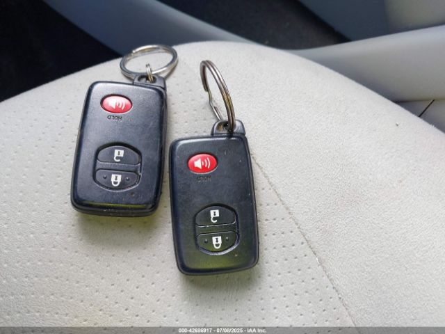 2014 TOYOTA PRIUS JTDKN3DU2E1815522 Photo 10