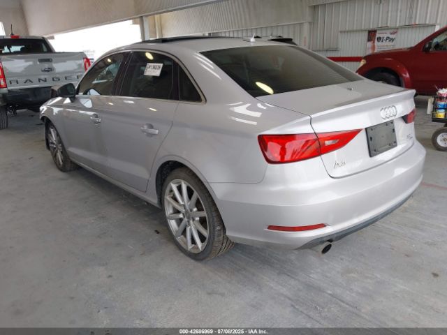 2015 AUDI A3 WAUEFGFF9F1023883 Photo 2