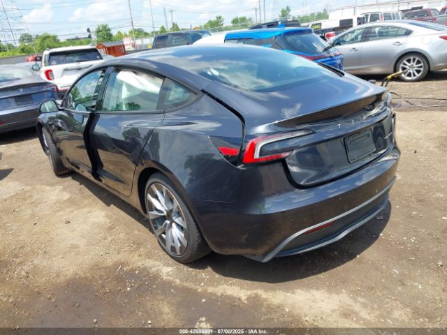 2025 TESLA MODEL 3 5YJ3E1EB1SF929424 Photo 2