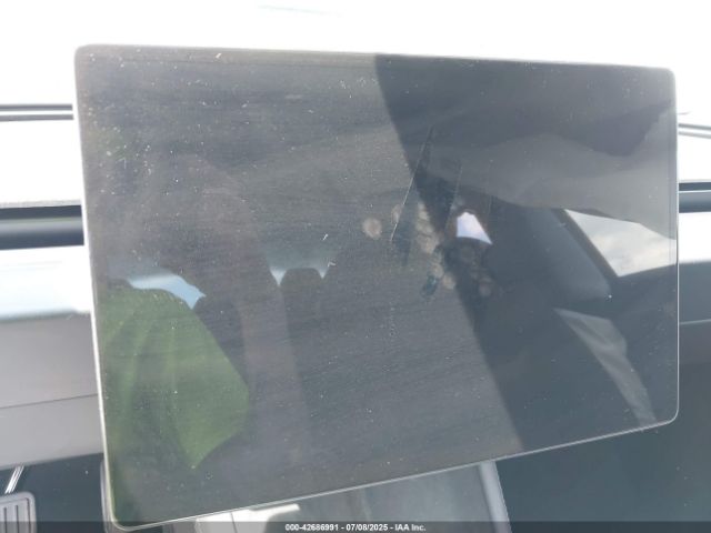 2025 TESLA MODEL 3 5YJ3E1EB1SF929424 Photo 6