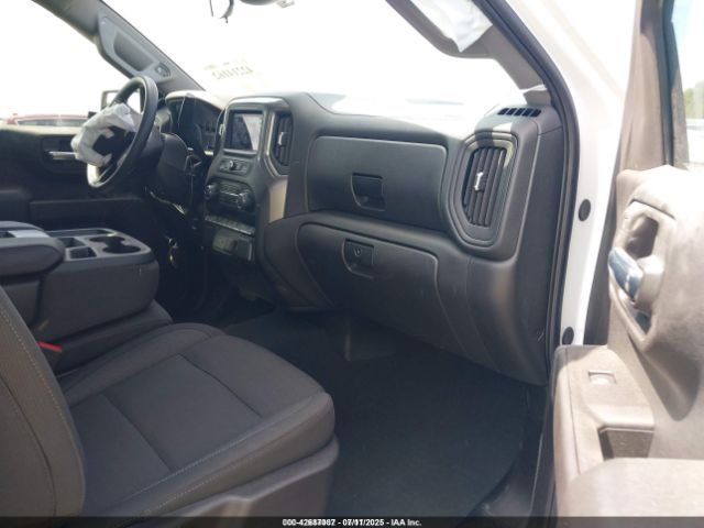 2025 CHEVROLET SILVERADO 1500 3GCUKCED6SG194217 Photo 4