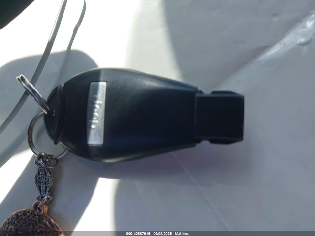 1C4PJLAS7HW642589 Jeep 2017