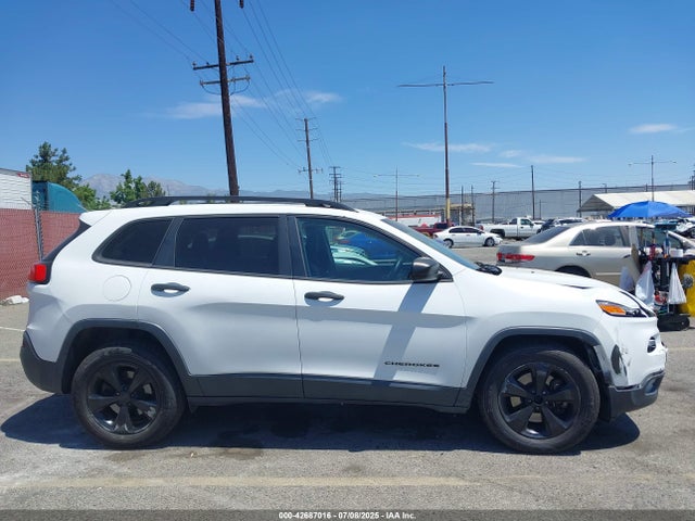 1C4PJLAS7HW642589 Jeep 2017