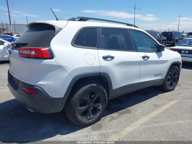1C4PJLAS7HW642589 Jeep 2017