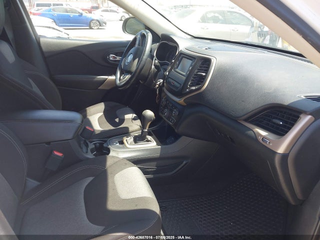 1C4PJLAS7HW642589 Jeep 2017