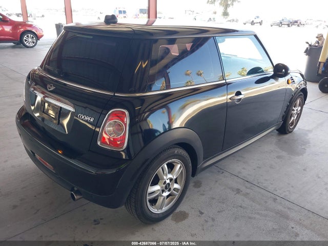 2012 MINI COOPER WMWSU3C5XCT258046 Photo 3