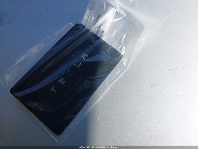 2023 TESLA MODEL 3 5YJ3E1EA1PF612595 Photo 10