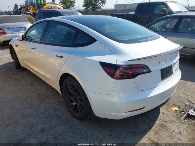 2023 TESLA MODEL 3 5YJ3E1EA1PF612595 Photo 2