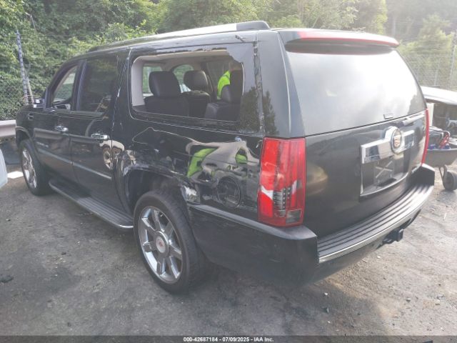 2014 CADILLAC ESCALADE ESV 1GYS3HEF2ER239400 Photo 2