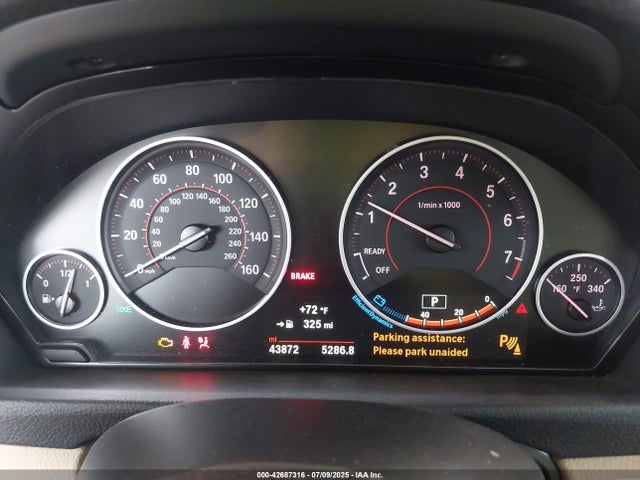 WBA8B9G33HNU56541 BMW 2017