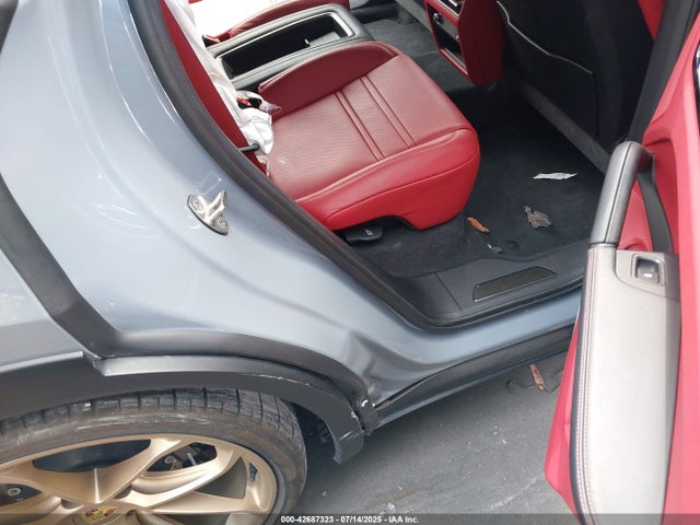 WP1BK2AY0NDA60569 Porsche Cayenne