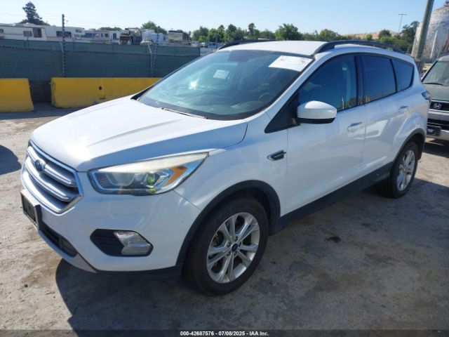 2017 FORD ESCAPE 1FMCU9GD2HUD85852 Photo 1
