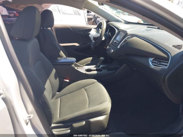 2016 CHEVROLET MALIBU 1G1ZE5ST3GF359971 Photo 4