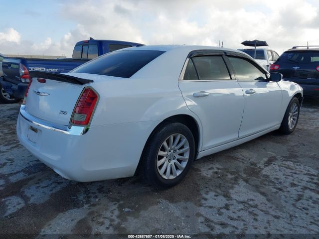 2013 CHRYSLER 300 2C3CCAAG4DH508533 Photo 3