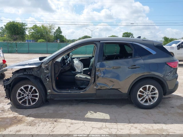 Ford Escape 2020 1FMCU0G61LUB95997 Image 13