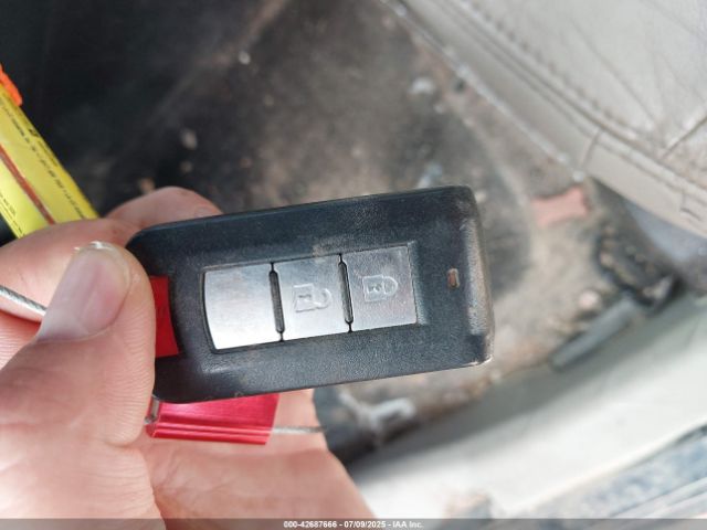 2010 MITSUBISHI OUTLANDER JA4JS4AX8AZ012034 Photo 10