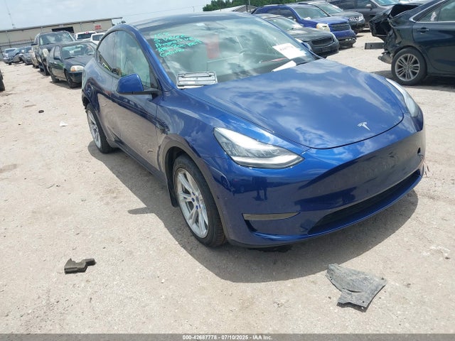 2021 TESLA MODEL Y 5YJYGDEE4MF090058 Photo 0