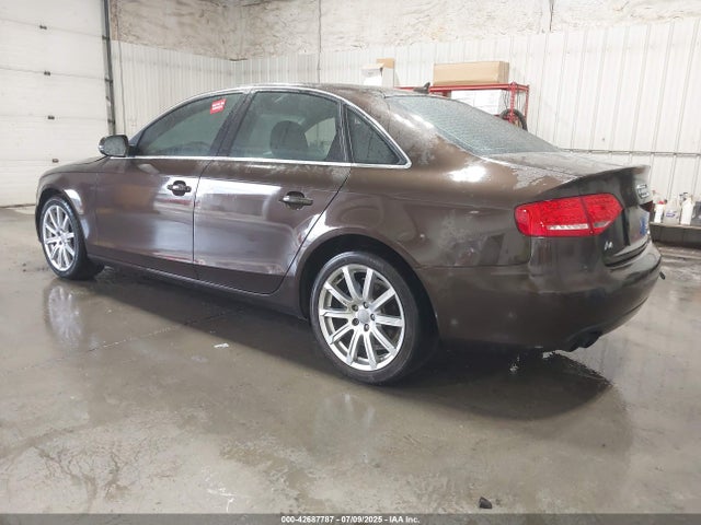 2011 AUDI A4 WAUEFAFL8BN014081 Photo 2