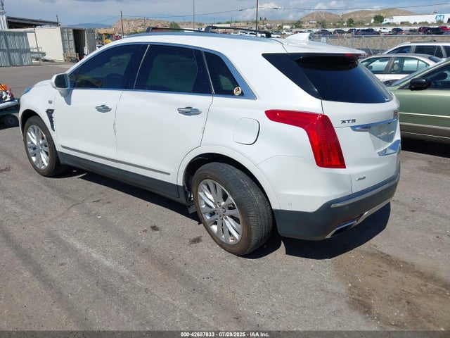 2018 CADILLAC XT5 1GYKNGRS3JZ241162 Photo 2