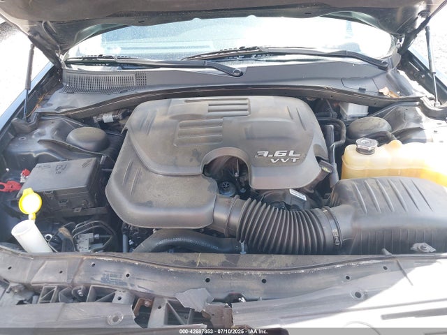 2C3CCAAGXJH320840 Chrysler 300